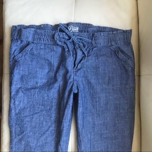 Old Navy; Linen Capri ‘The Diva’ in Navy